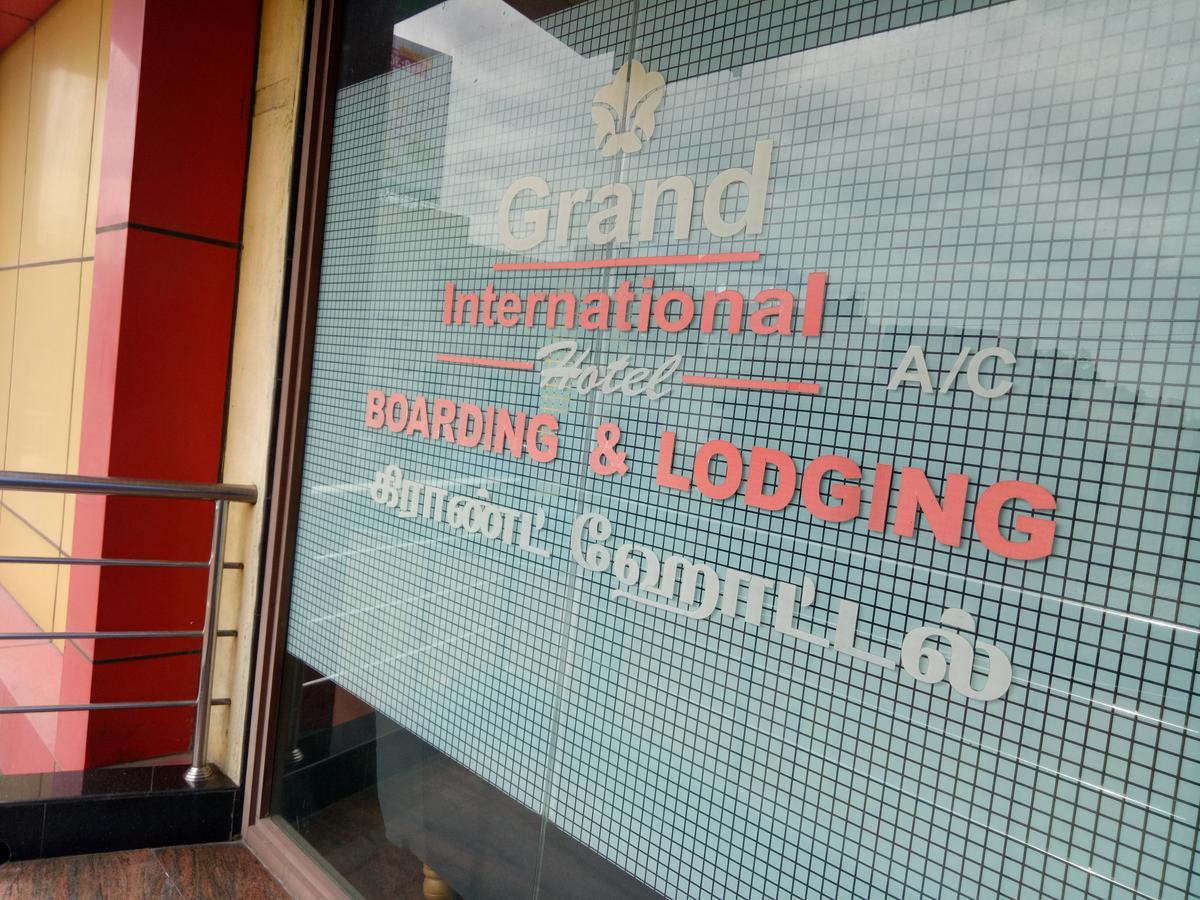Grand International 호텔 에로드 외부 사진